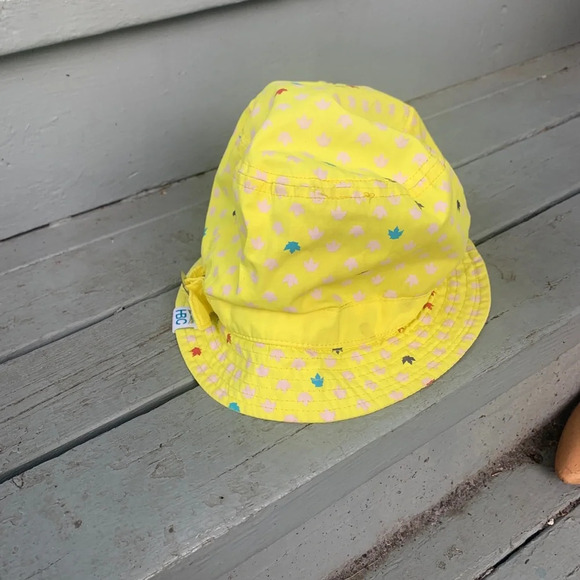 HBC Olympic maple leaf yellow bucket  hat - Picture 7 of 10